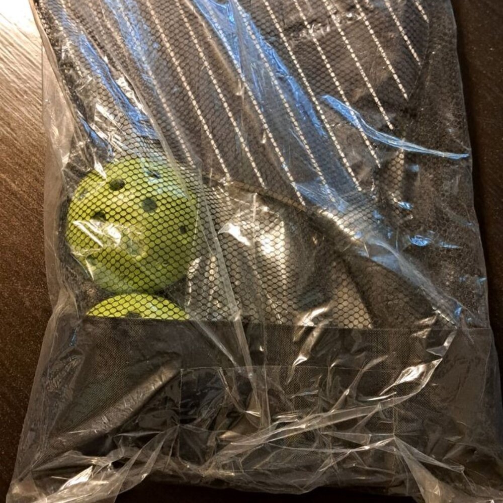 NEW FILA Pickleball Paddle Set For 2 - Picture 5 of 6
